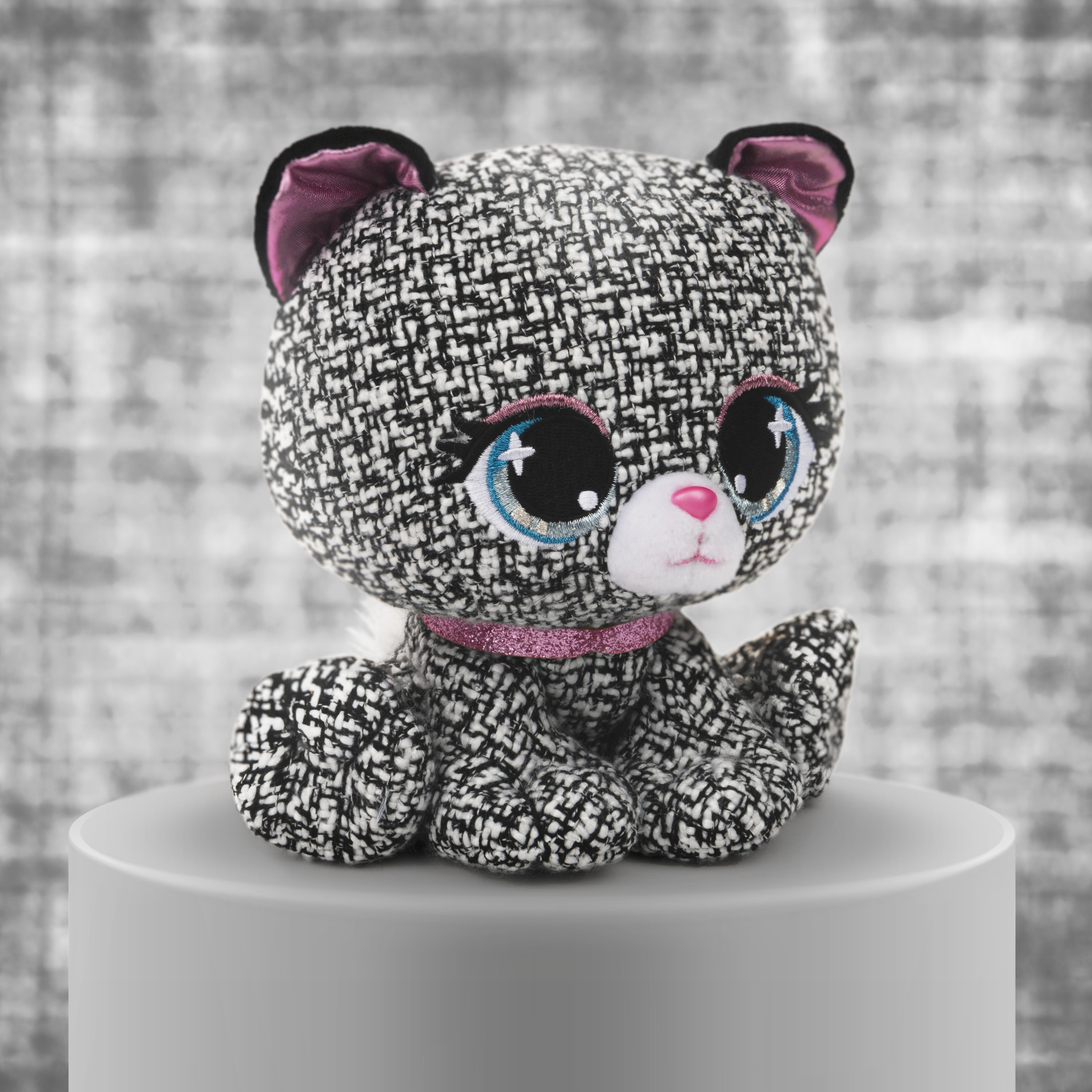 P.Lushes Designer Fashion Pets Khloe O Bearci Teddy Bear Premium Stuffed Animal Black and White 6 Spin Master