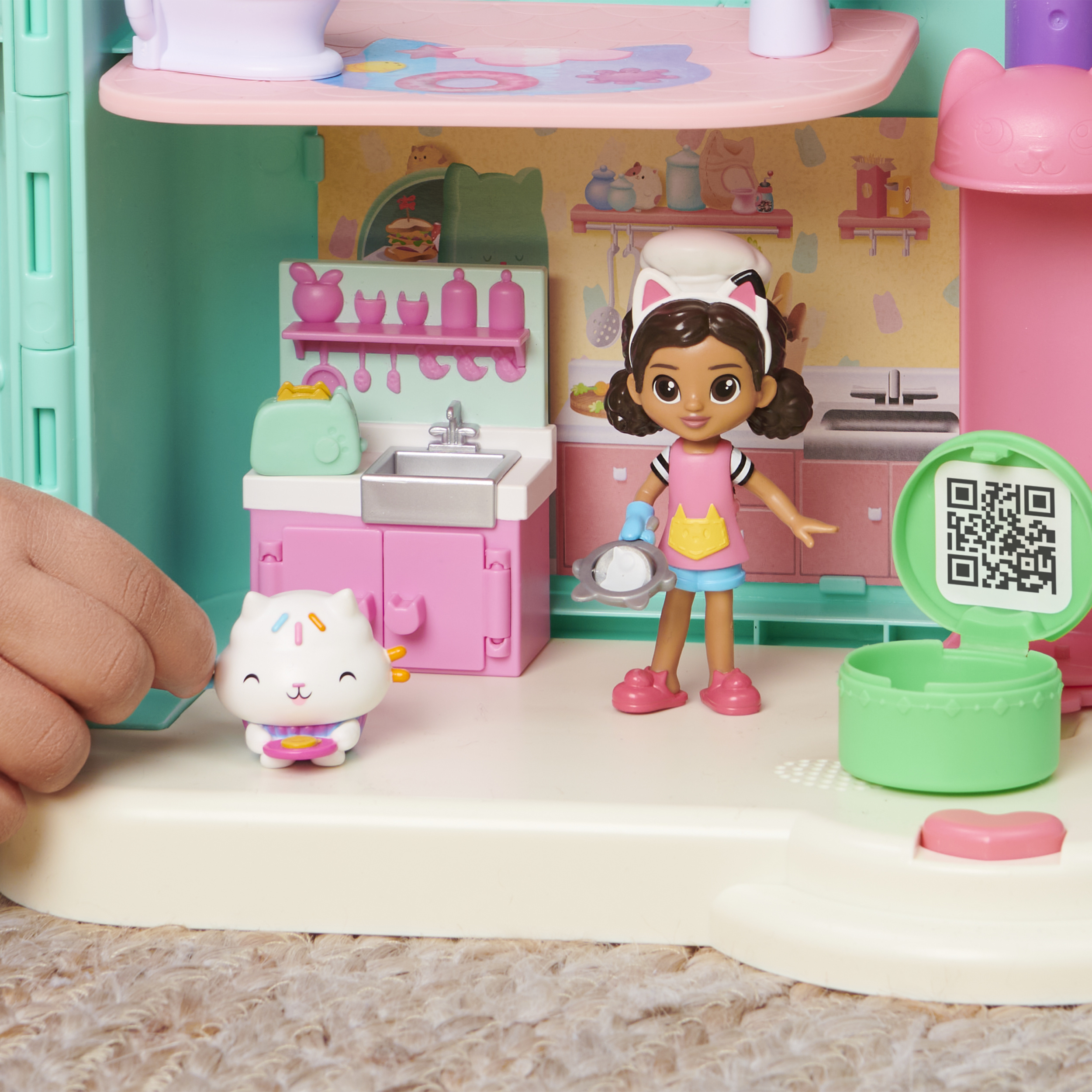 Gabby s Dollhouse Lunch and Munch Kitchen Set with 2 Toy Figures Accessories and Furniture Piece Kids Toys for Ages 3 and up Spin Master