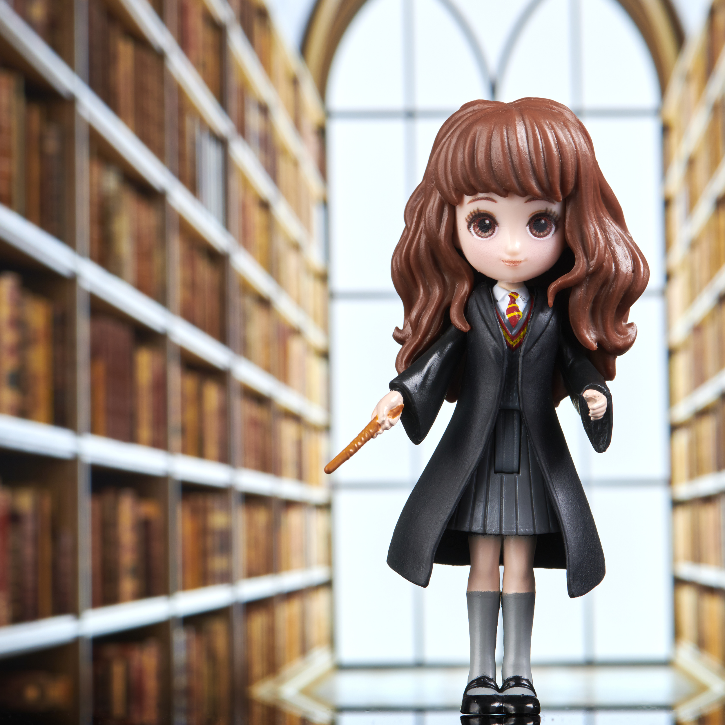 Amazon.com: Enesco Wizarding World of Harry Potter Hermione
