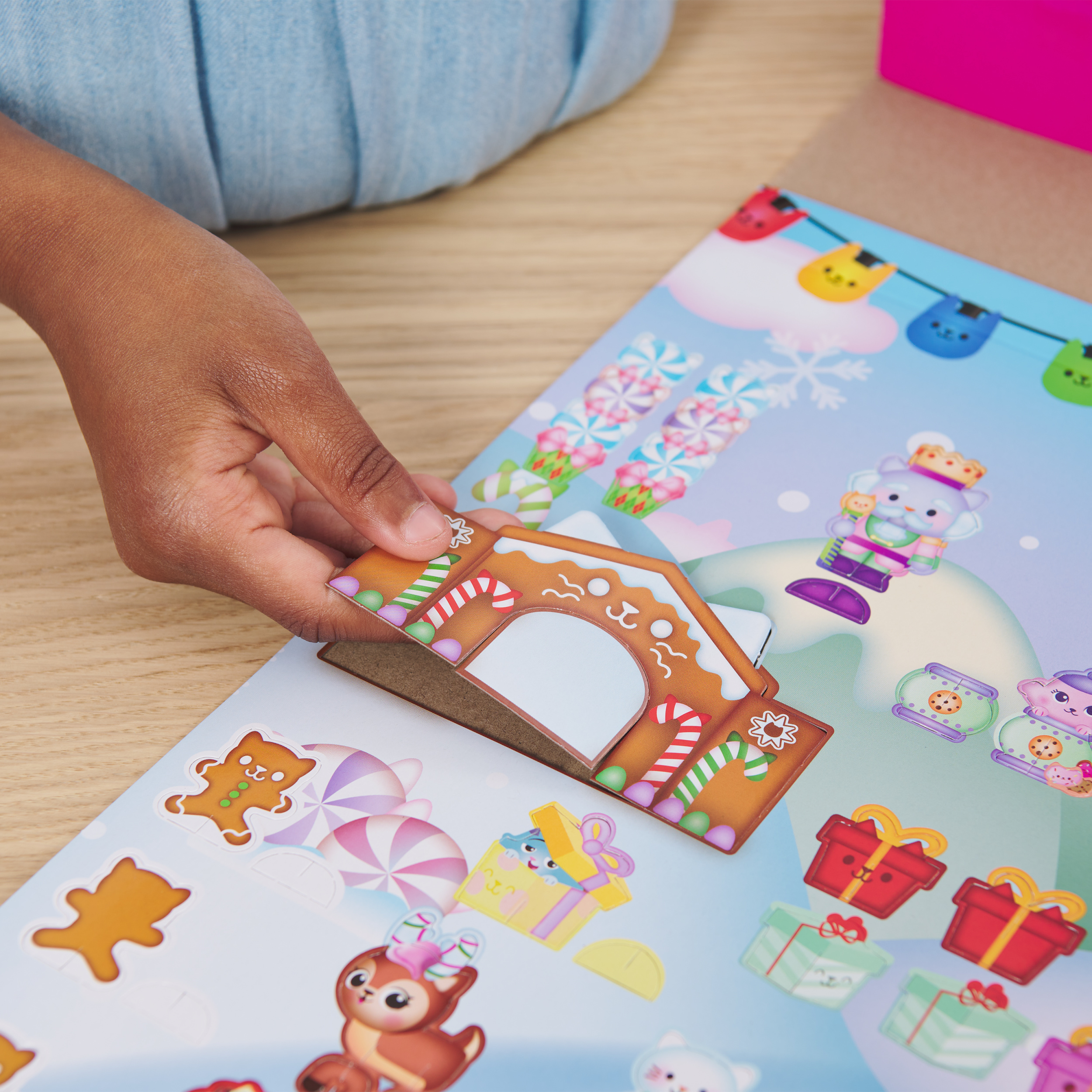 知育玩具 Dream Switch Anniversary Gift Set DreamWorks Gabby's Dollhouse Advent Calendar, 24 Surprise